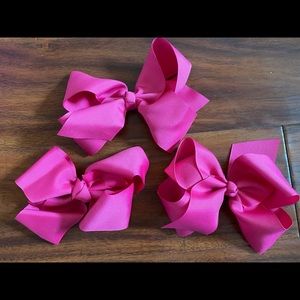 Girl’s Hot Pink Hair Bows